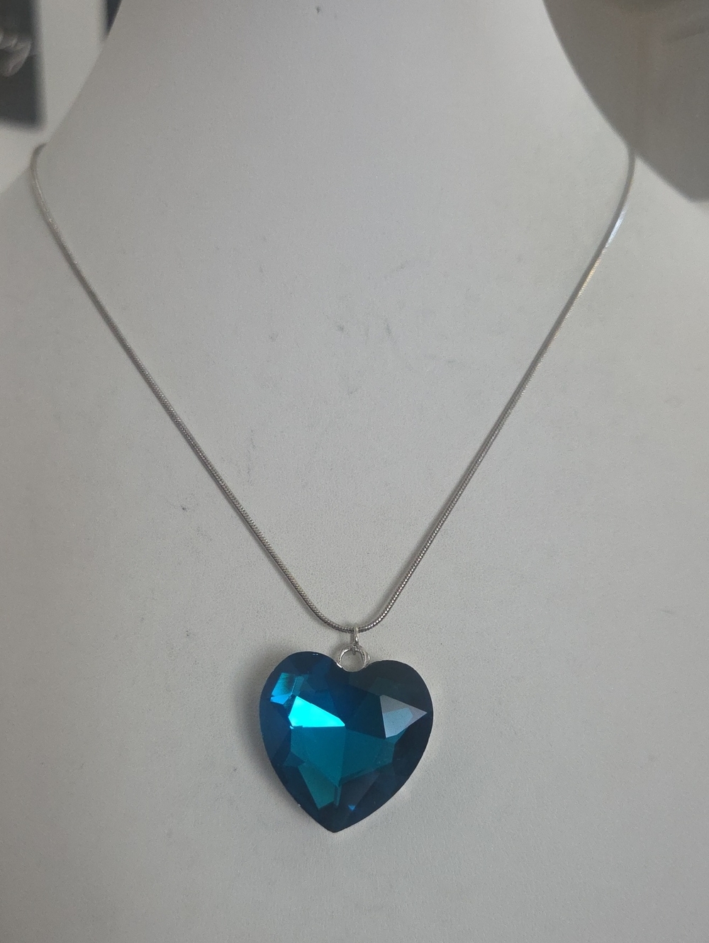 Paparazzi Blue Gem Heart Necklace NWT